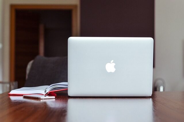 Educación tecnológica: desafíos y nuevas oportunidades en el futuro educativo