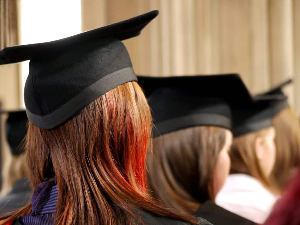 Q10 es una plataforma que no solo facilita la gestión administrativa de una universidad, sino que también mejora significativamente el rendimiento académico de los estudiantes: Innovación tecnológica en la educación superior 3 Gestión escolar y rendimiento académico
